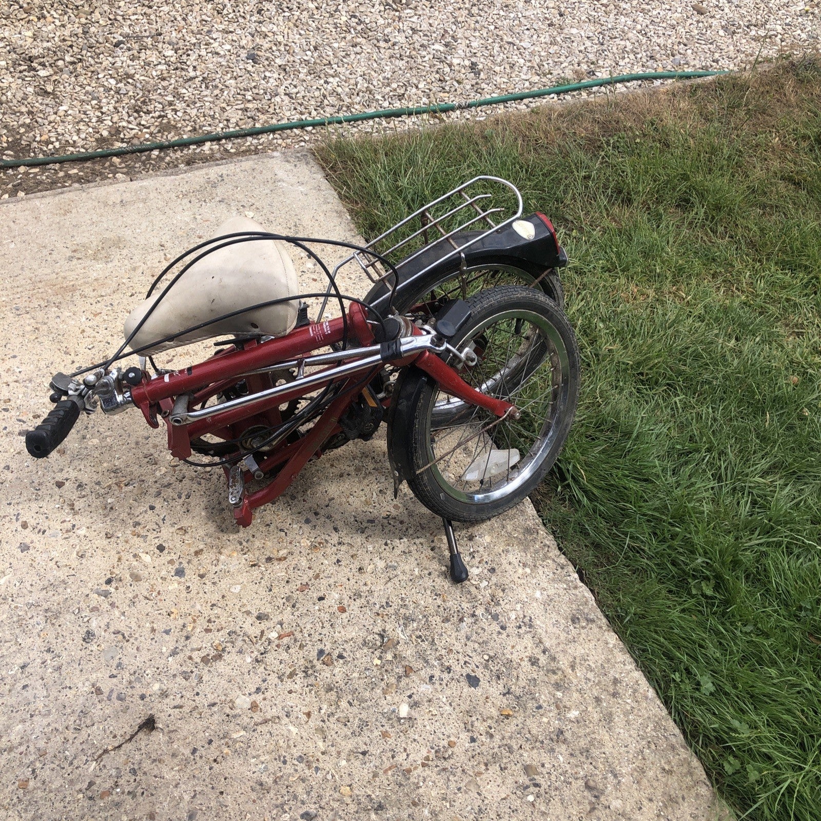 VINTAGE DAHON III  FOLDING BICYCLE