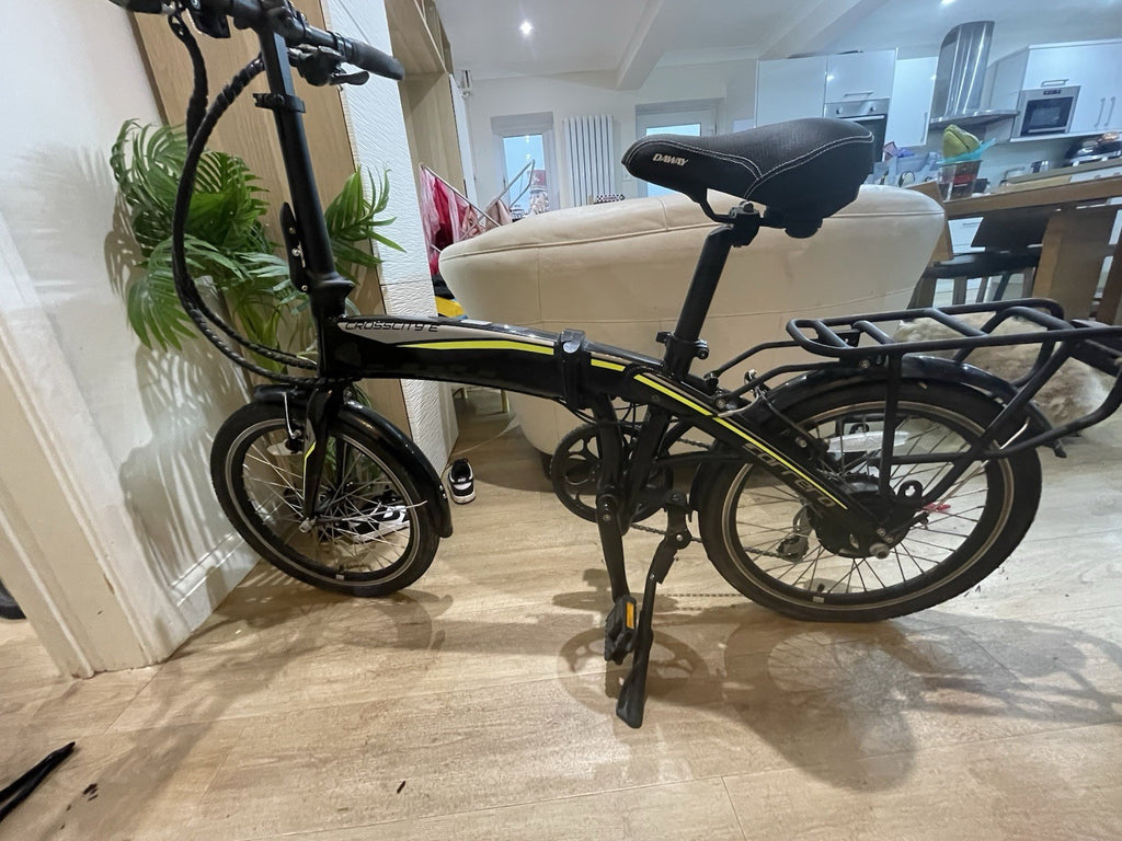 CARRERA CROSSCITY E FOLDING BIKE HARDLY USED IN EXCELLENT CONDITION