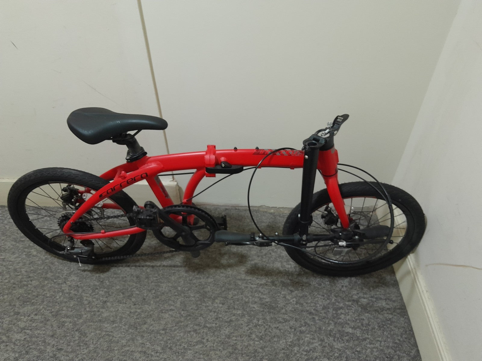 Carrera Intercity Folding Bicycle 8-Speed, Colours Orange Black