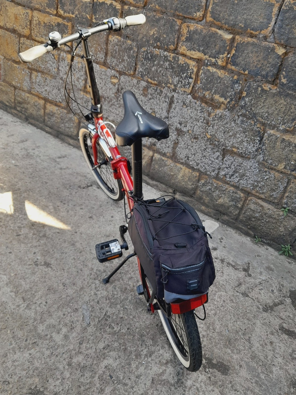 * CARRERA INTERCITY Folding Bike 8-Speed 20" Wheels (DELIVERY)