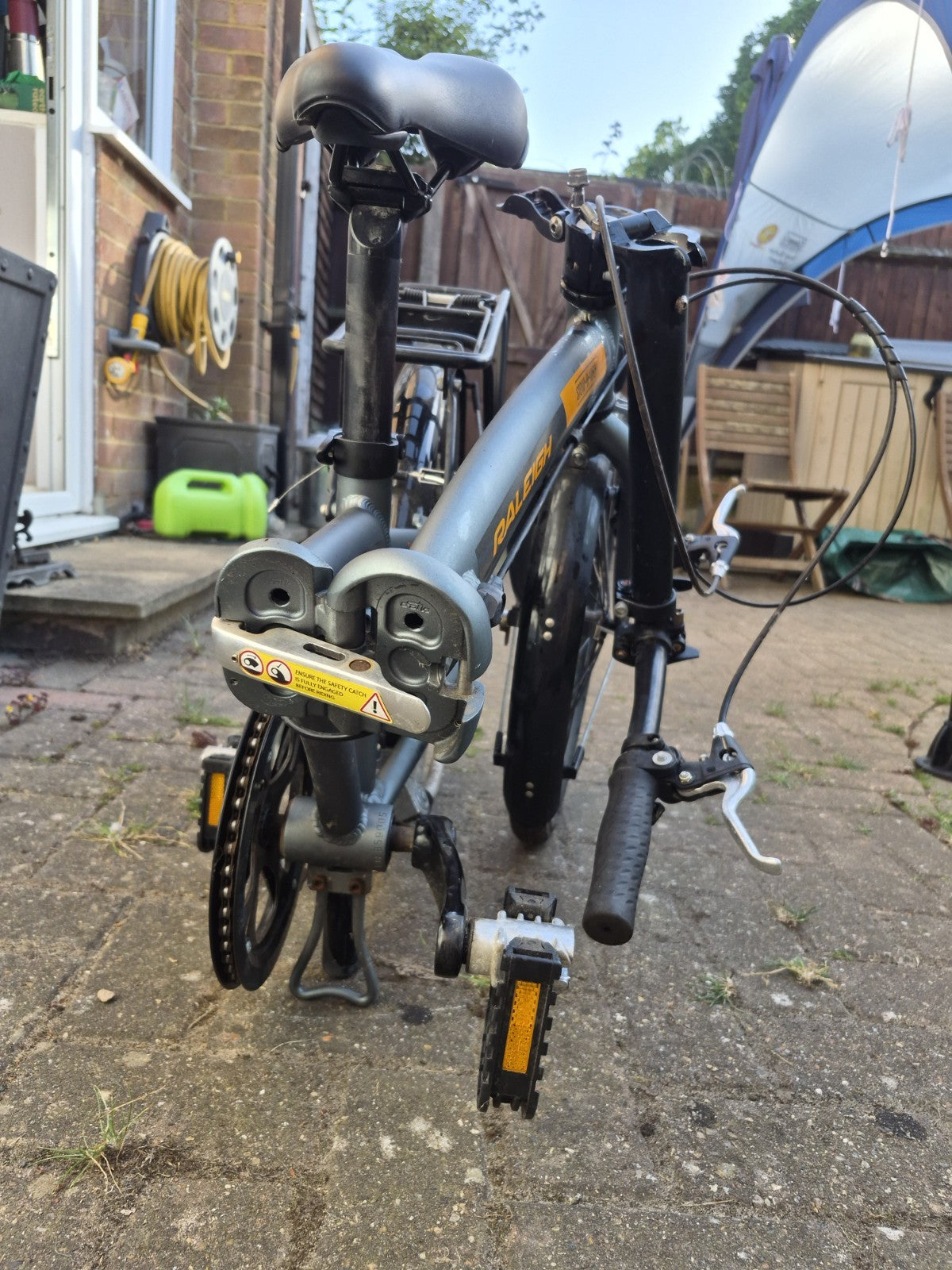 Raleigh Stowaway 20 inch folding bike