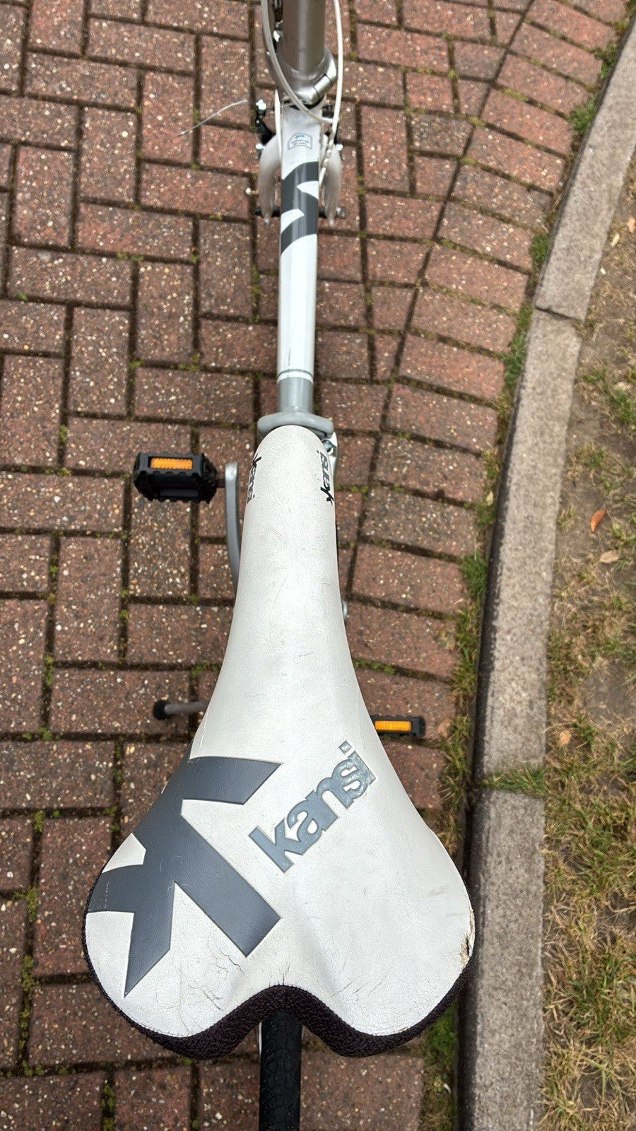 Kansi 9Twenty Folding Bike 20" 3-Speed White/Grey — Excellent Condition