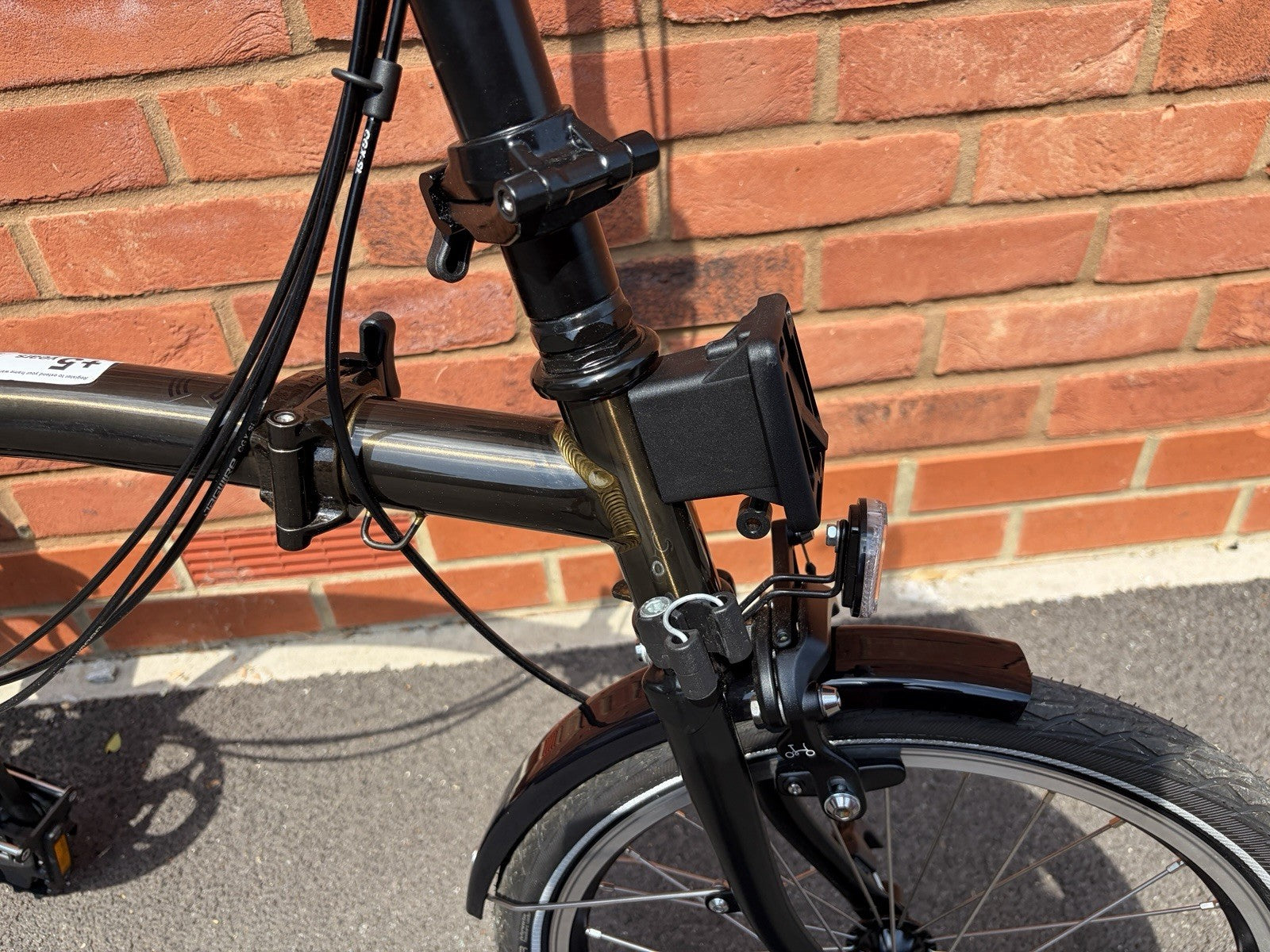 Brompton 2024 Black Edition H6L in Black Lacquer Finish