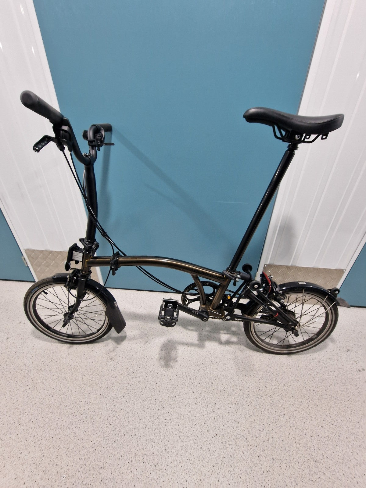 Brompton C Line Explore 6 Speed M Bar Black Lacquer Extended Seat Post MudGuards