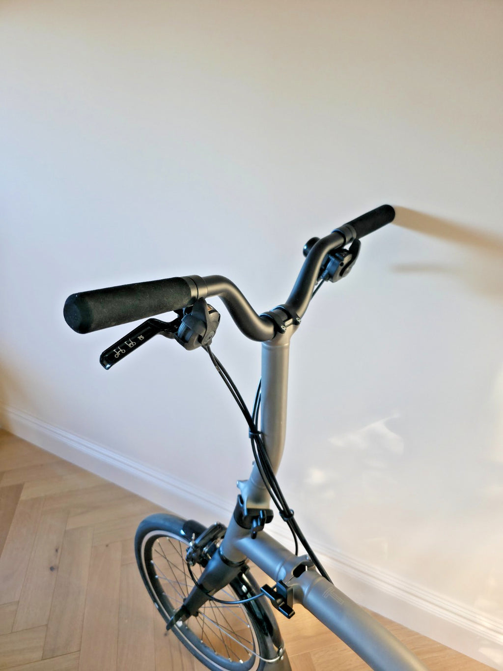Brompton 12 speed T Line Explore Mid Handlebars - Excellent Condition