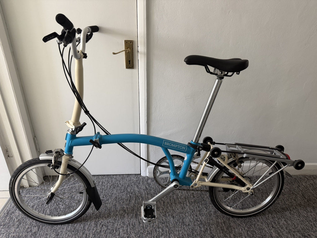 Brompton C Line M6R (6 Speed) folding bicycle - Blue (Excellent Condition)
