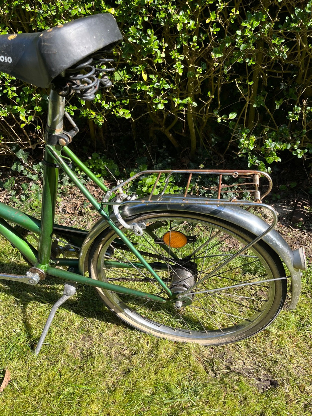 Dawes Kingpin Vintage Folding Bicycle in need of TLC.