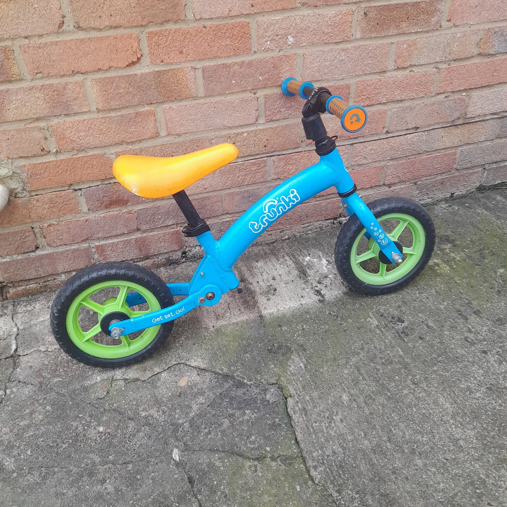 Trunki Folding Balance Bike, 12-inch Wheels Fold to carry/car boot