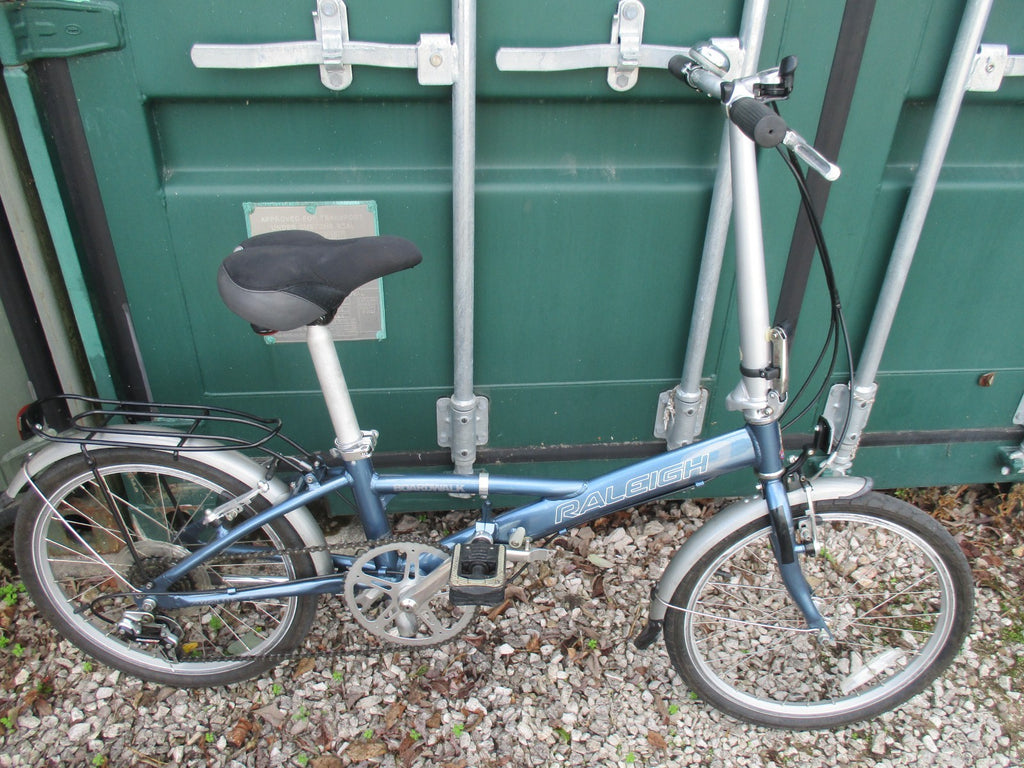 Raleigh Boardwalk Folding bicycle 20” wheels 6 speed, excellent condition