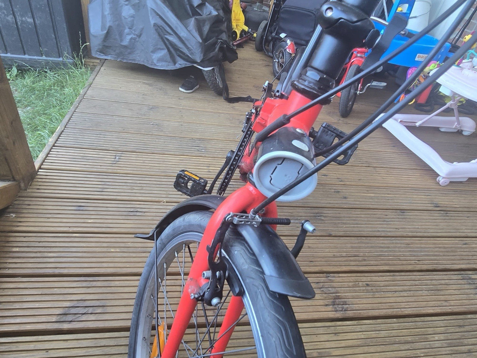 B’TWIN 20in Red Folding Bike V-Brake Mudguards Kickstand Grip Shifter