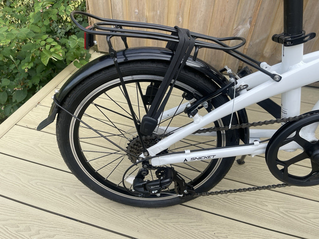 Snicket Adventure 20in Folding Bike 5-Speed Rear Rack Mudguards White/Black