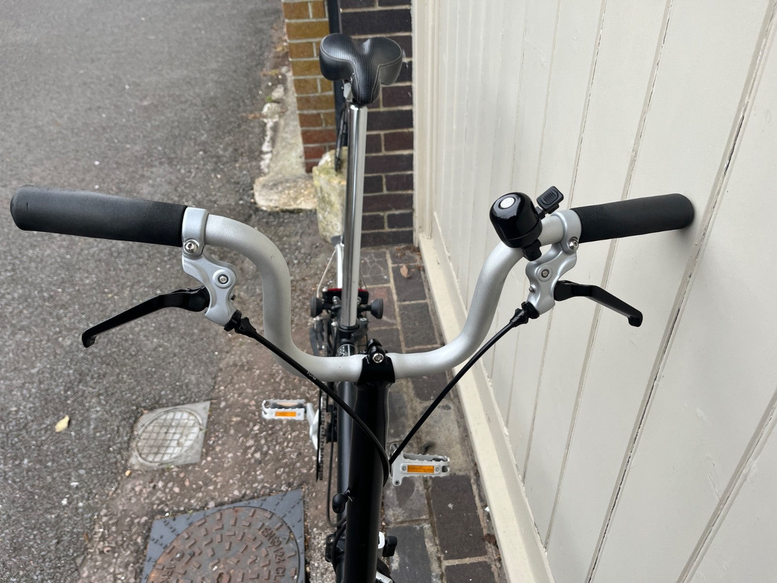 Brompton M1L folding bicycle - single speed - black - great condition