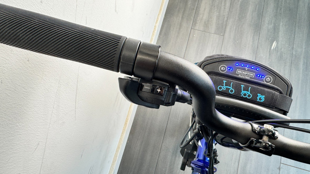 Brompton C-Line Electric 6 Speed Bolt Blue Lacquer Pannier bag Brooks saddle