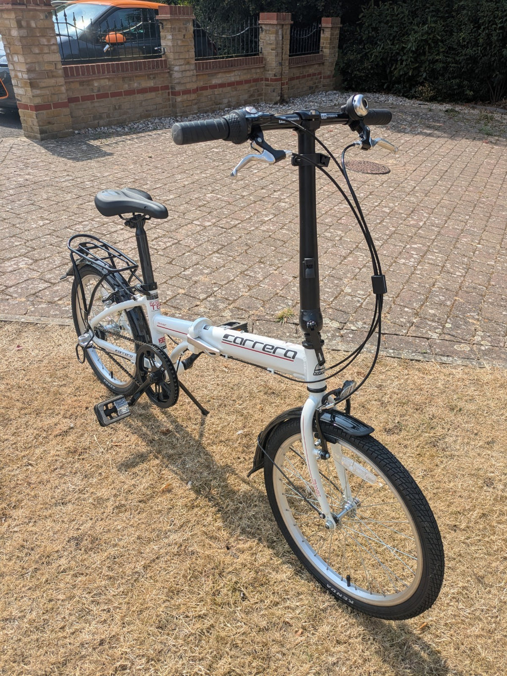 Carrera Transit Folding Bike 20in White/Black Hub Gears Rear Carrier Mudguards