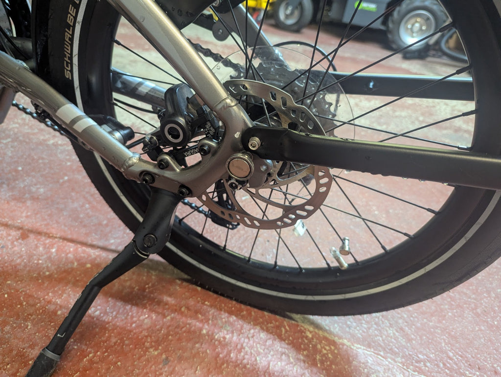 Tern Vektron S10 folding bike. Bosch Performance Line & Shimano Deore 10 gears