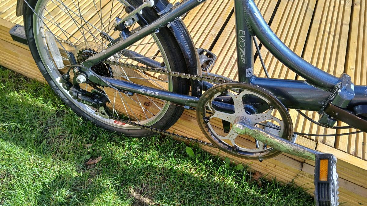 Raleigh EVO2 7 Speed Folding Bike in Green Grey