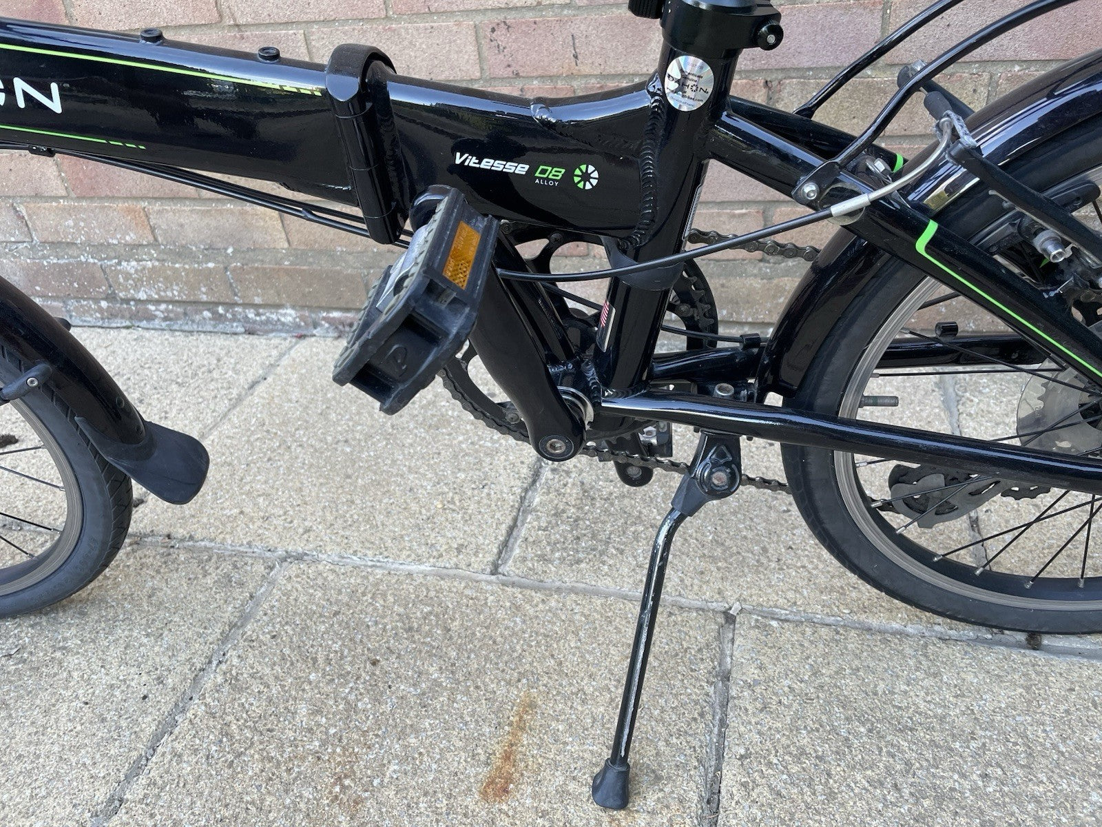 Dahon Vitesse D8 Folding Bike