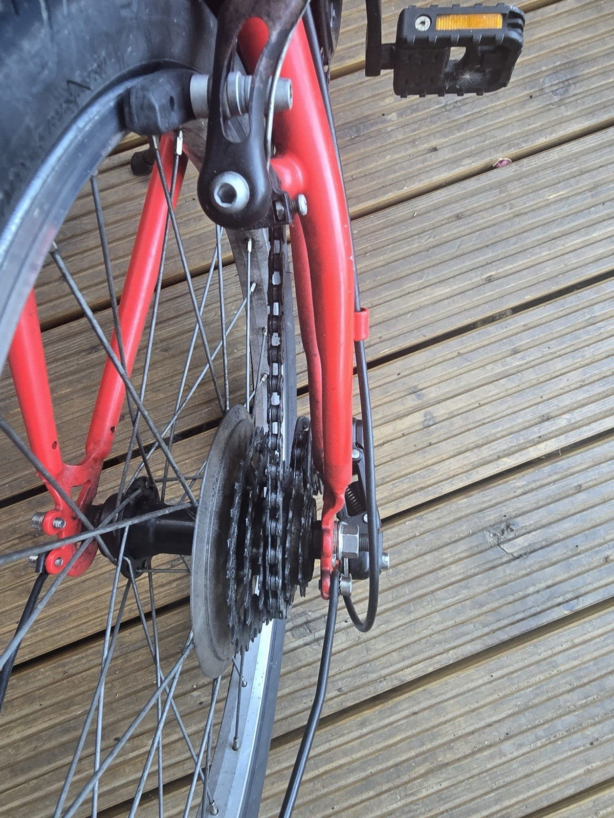 B’TWIN 20in Red Folding Bike V-Brake Mudguards Kickstand Grip Shifter