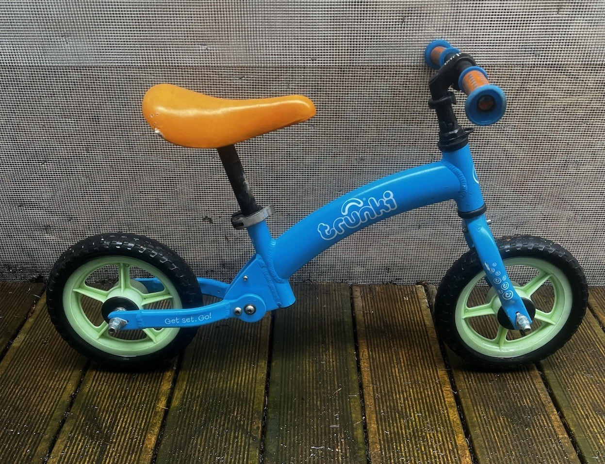 Trunki Folding Balance Bike, 12-inch Wheels, Adjustable Seat (2yrs - 5yrs old