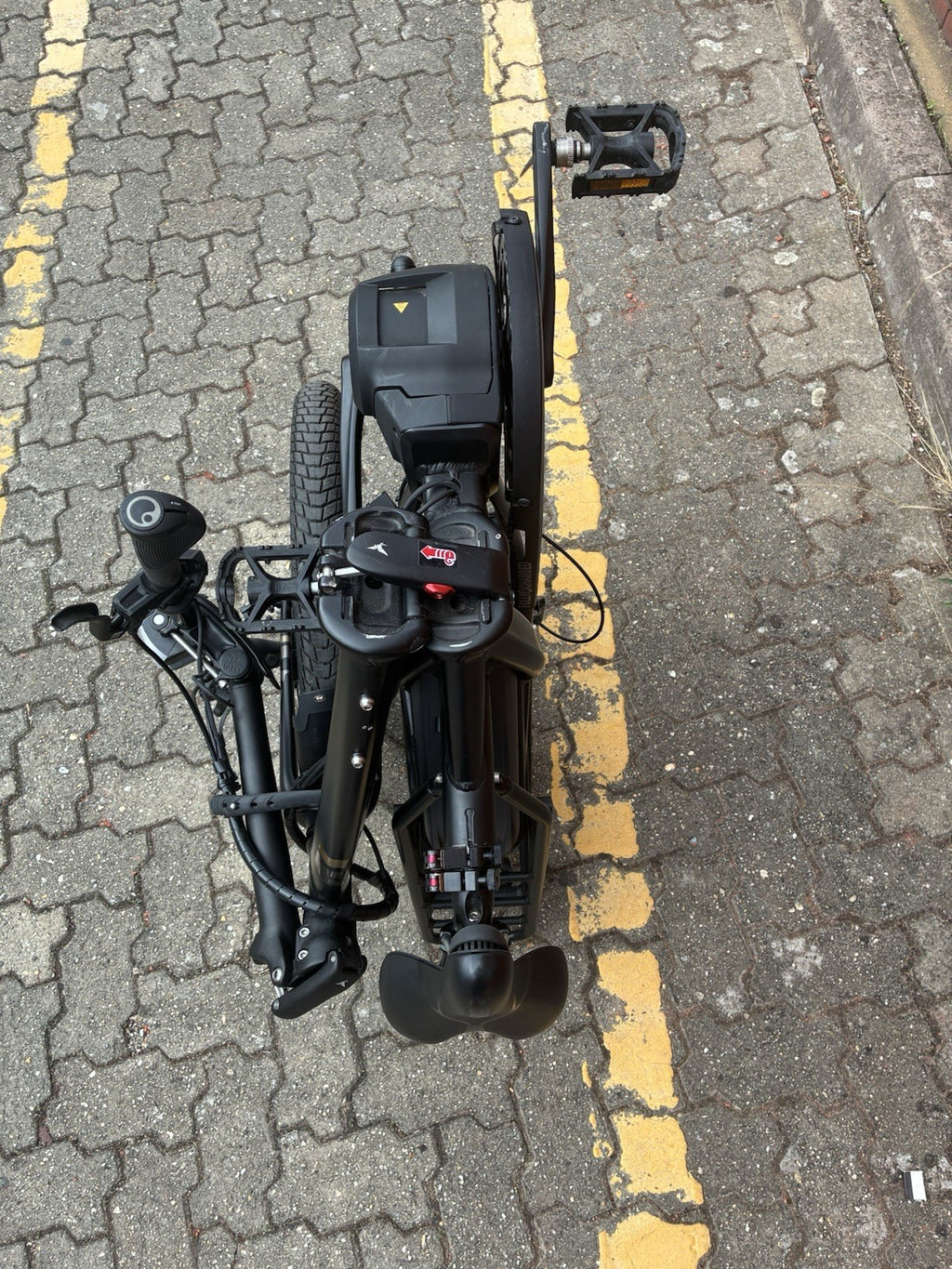 Tern Vektron folding bike