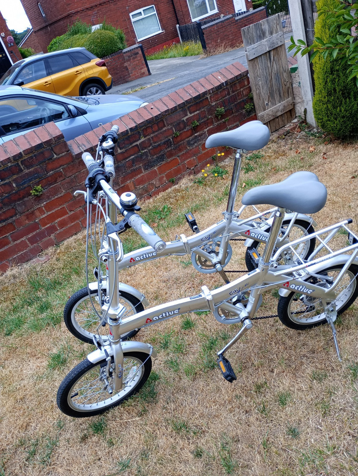 Active 20in Silver Folding Bike 6-Speed Shimano Grip Shifter V-Brake Rear Rack