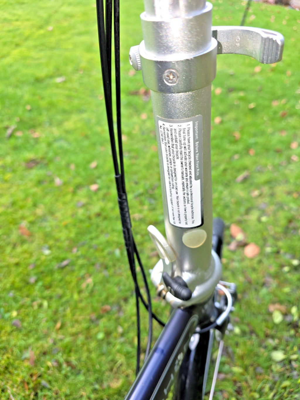 Dahon Mu P7 Lovely Condition, Hardly Used 6-Speed Folding Bike 19" Wheels Blue