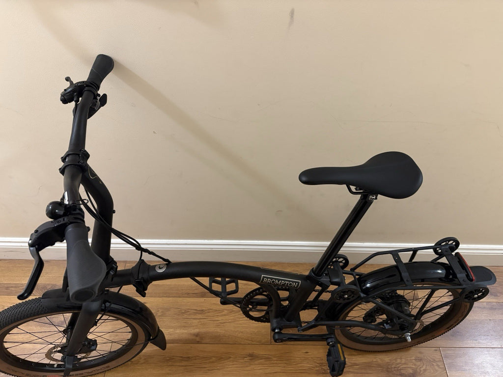 BROMPTON G LINE WITH ROLLER FRAME 8 SPEED FOLDING BIKE 2026 IN SPACE BLACK