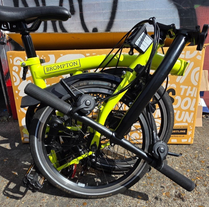 Brompton Bike 6 speed C line - Yuzu green RARE - EXCELLENT CONDITION
