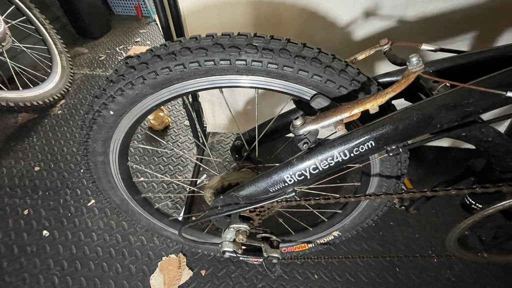 Bicycles4u 20" wheel folding pedal bike - Used Condition - Collection
