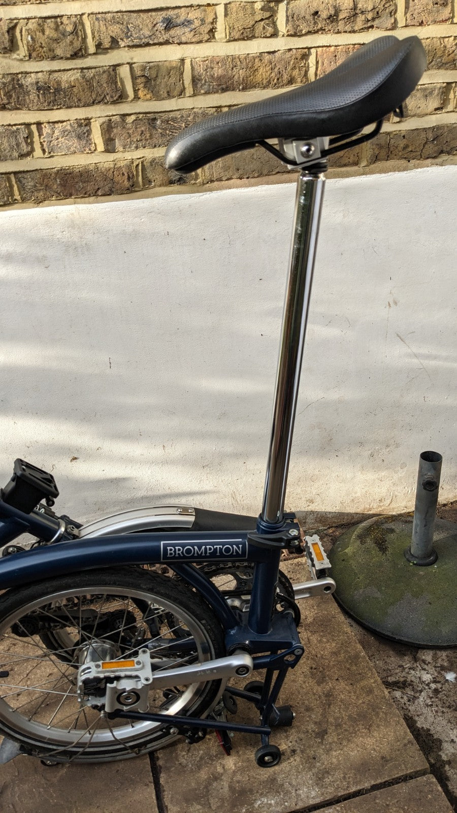 Brompton M6L, C-line, Folding 6 Speed, Bike Dark Blue (less than 100 miles)