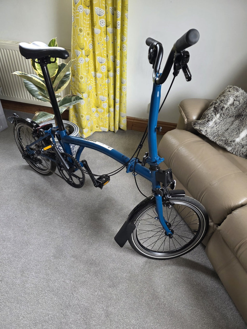 Brompton C Line Explore Mid Handlebar Folding Bike 2 Gear
