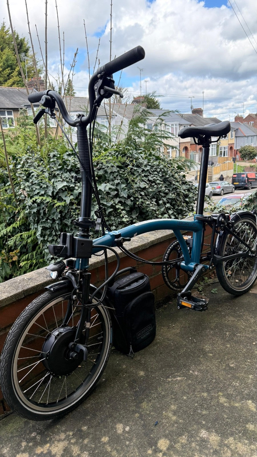 Brompton Electric C Line - 4 Speed - Mid Handlebar  Black Folding Bike RRP £2900