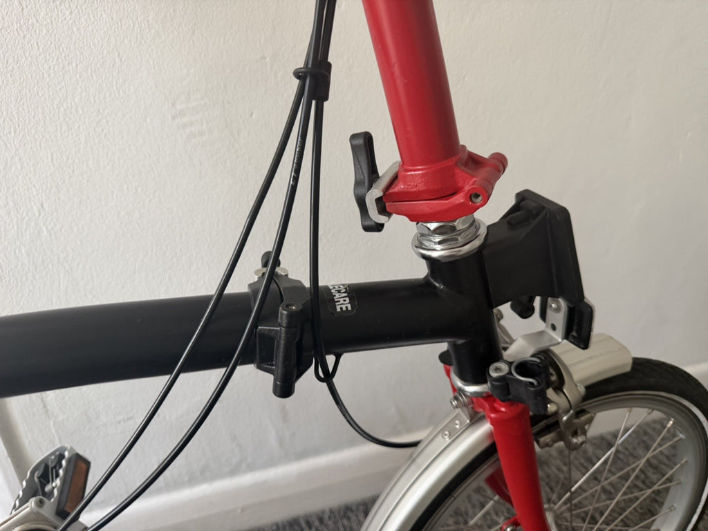 Brompton M3L (3 Speed) folding bicycle - Black/Red  (EXCELLENT CONDITION!)