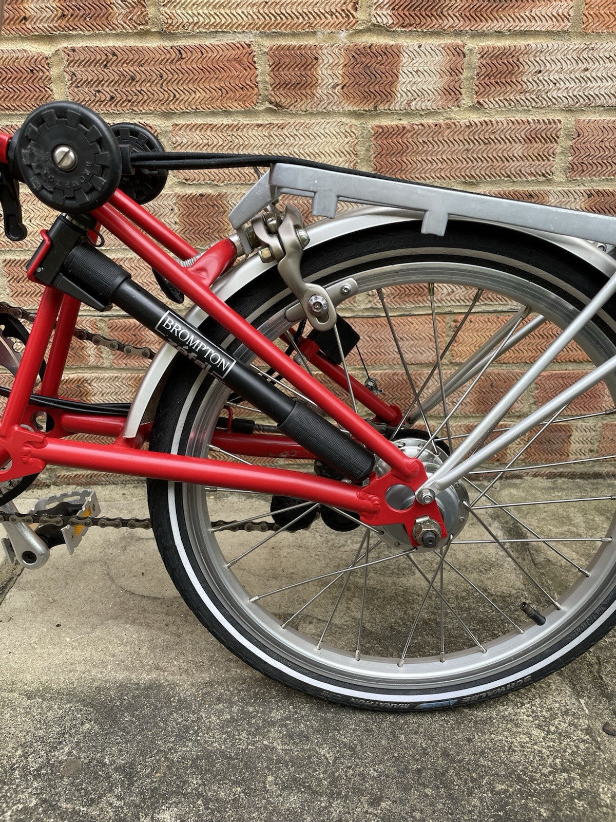 Brompton M6R Folding Bike 6-Speed Red Excellent Condition