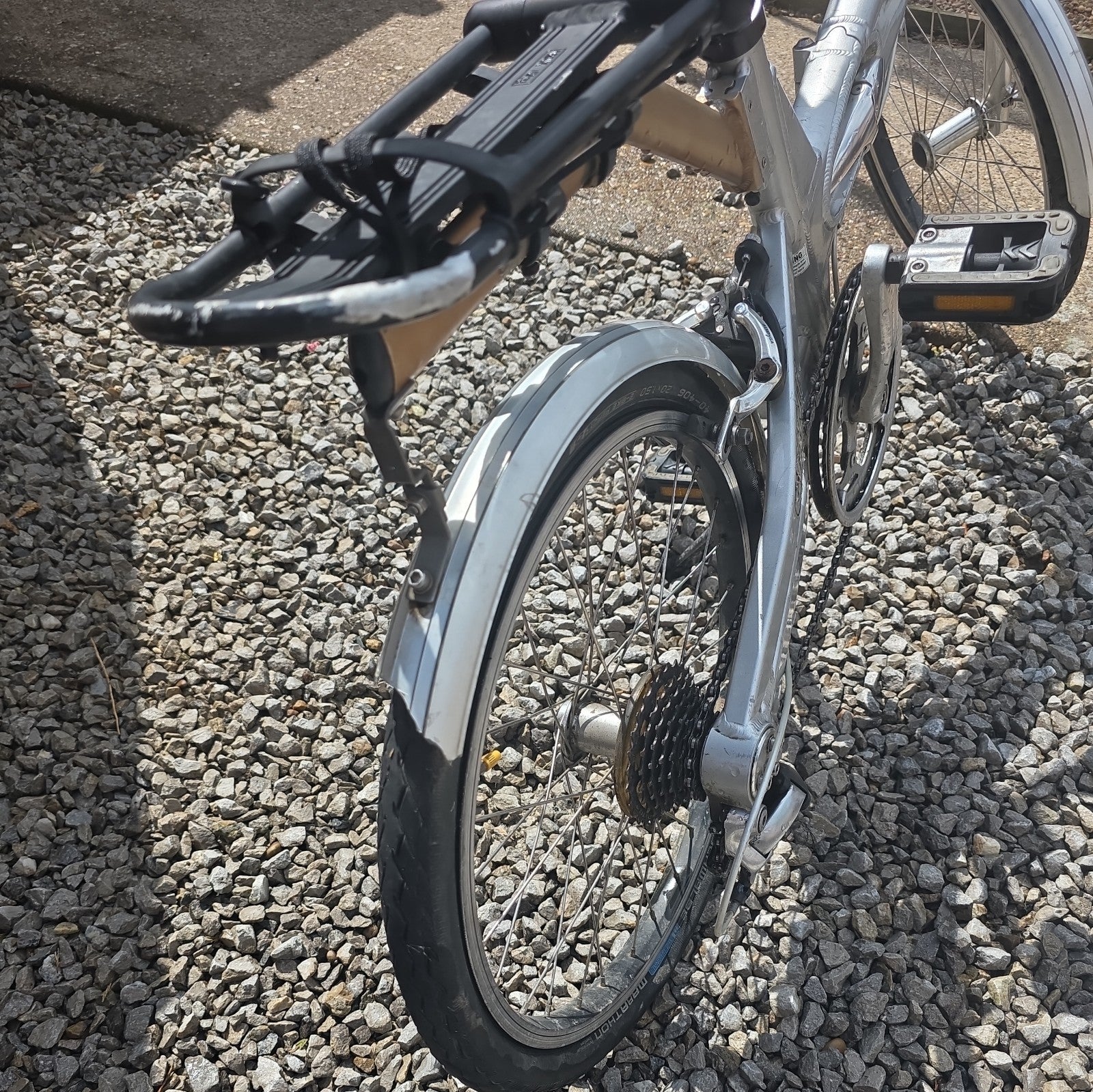 GIANT Halfway Folding Bike. 20'' wheels. 7 speed. RRP £600