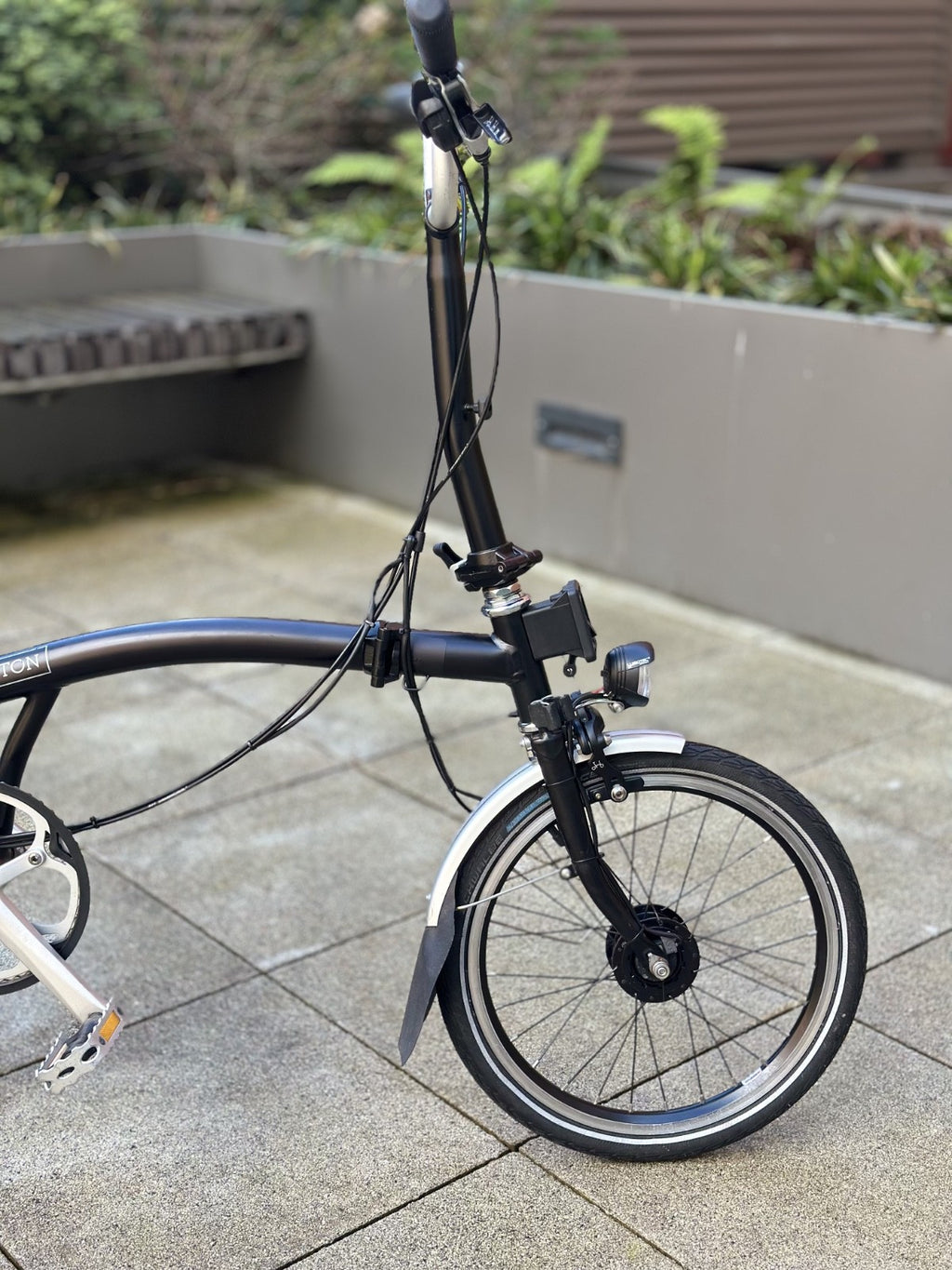 Brompton C Line M3L (3 Speed) Dynamo  2022 folding bicycle - Excellent condition