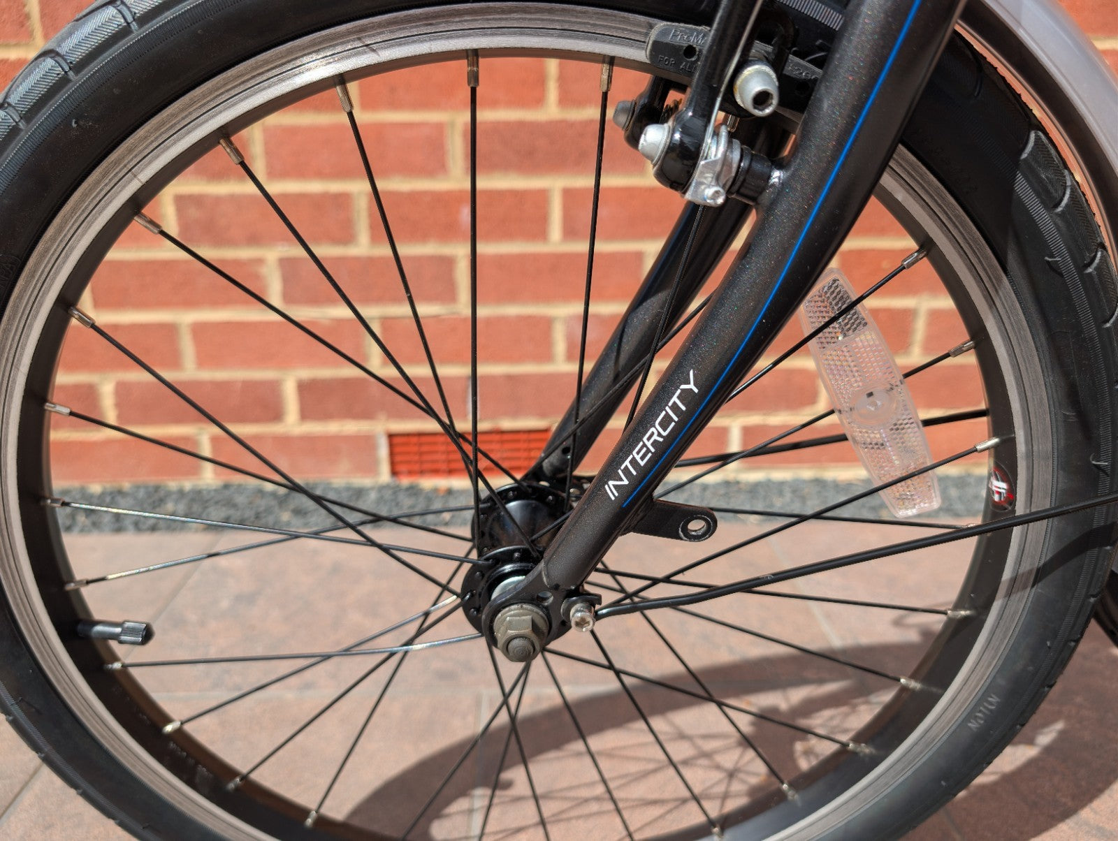 Carrera Intercity Folding Bike - Virtually Brand New