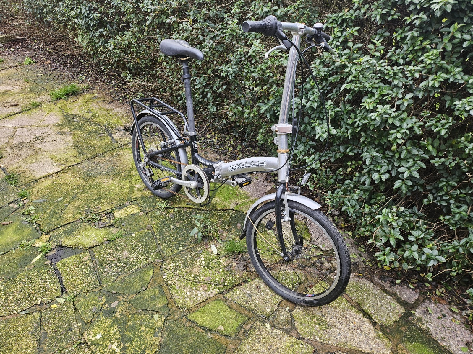 Folding Bike Apollo Transit 20”wheels Aluminium Frame 6 Gears Revoshift