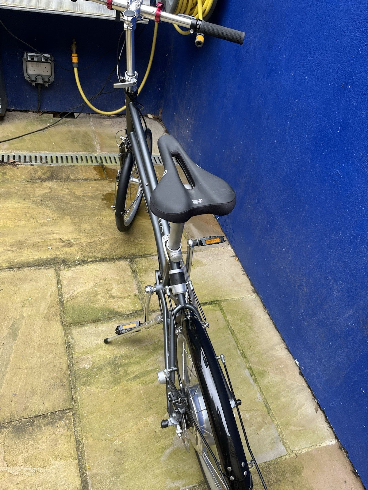 Vello Folding Bicycle Automatic Plus 20 Wheels Good  Condition
