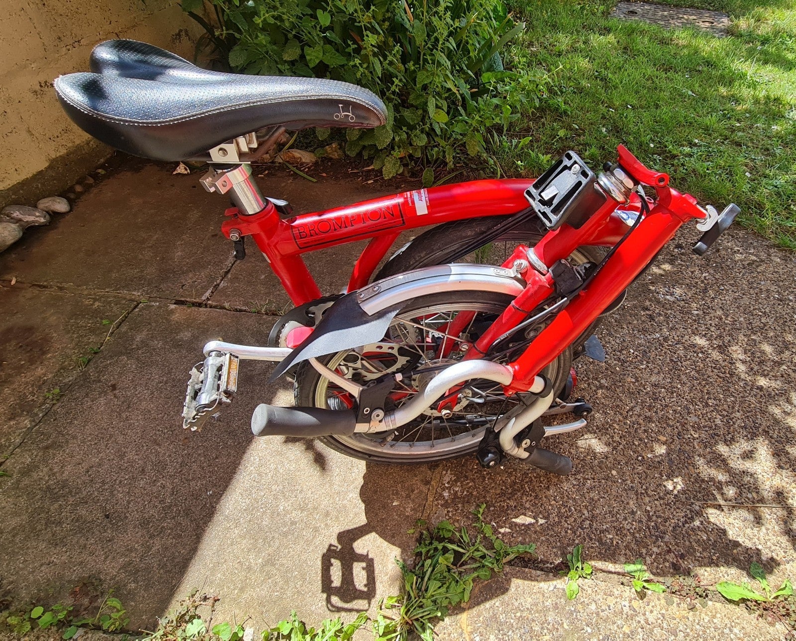 Brompton M6R 6 Speed Folding Bike Red Rear Rack Mudguards UK Made