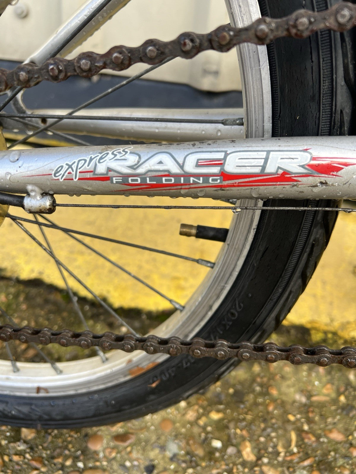 Aliminium Express Racer Folding Bike with 6gears (Need Some Repair)