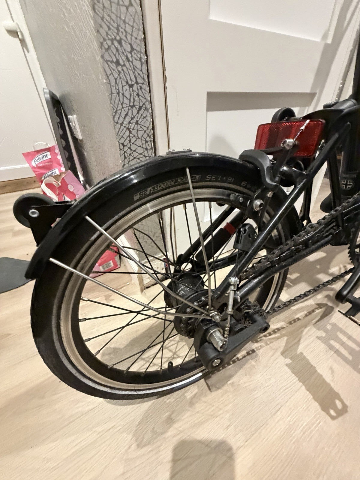 Brompton S6L Folding Bike – Black – 6 Speed December 2018 Compact Urban Bicycle