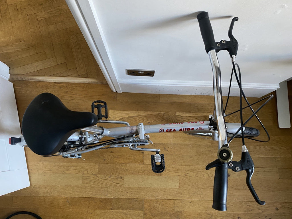 Sea Sure Folding Bike Excellent Condition 6 Speed With Carry Bag