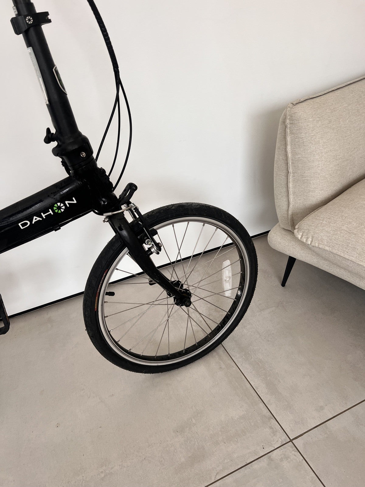 Dahon Vybe D7 Folding Bike (£599 New)