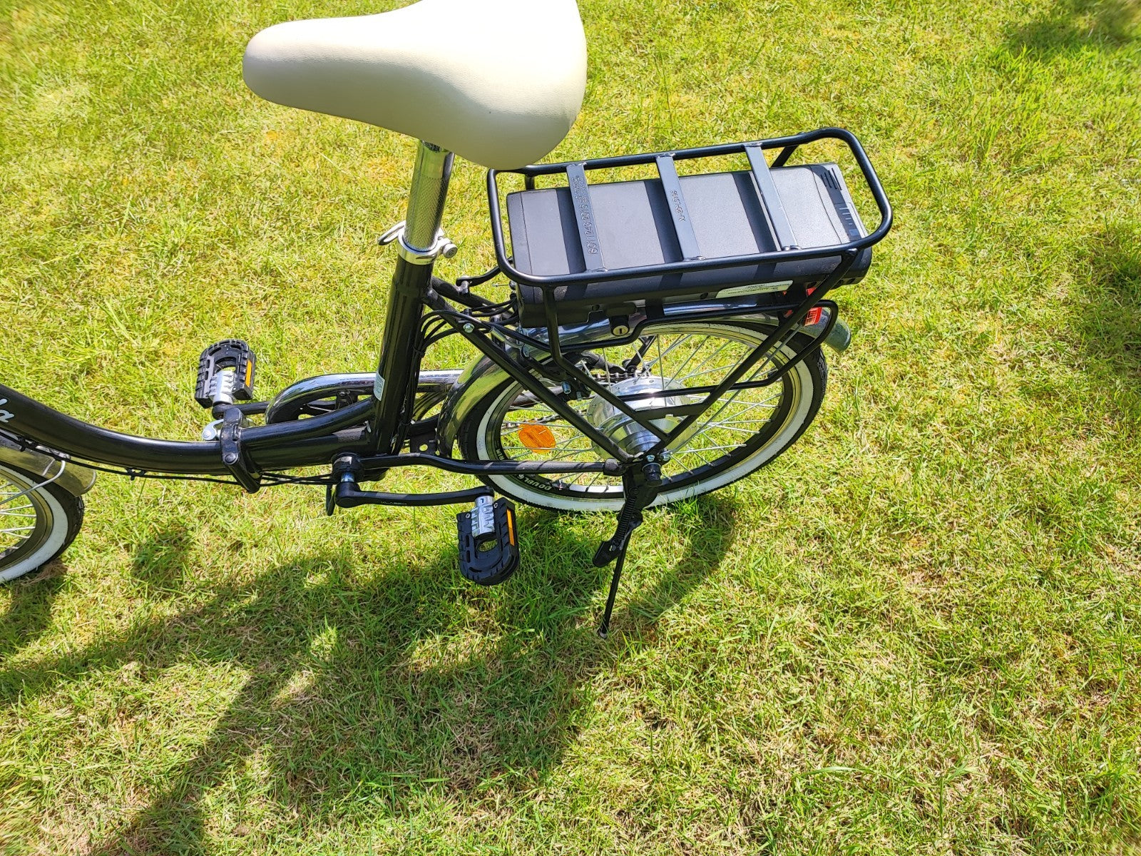FOLDING BIKES HIS AND HERS both with Chargers and Keys