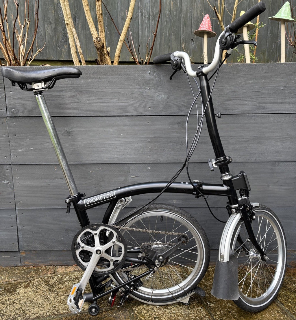 2022 Brompton C Line 6 Speed H6L Folding bicycle in Black - Leisure Used