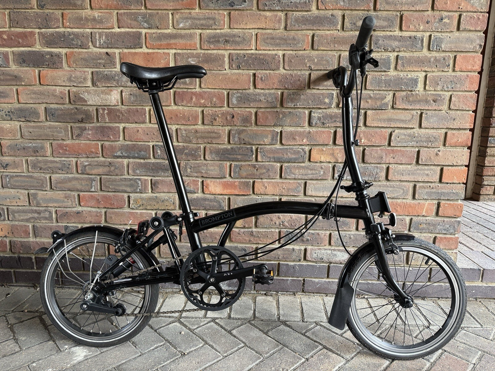 Brompton M6L Black Edition 6 Speed Folding Bike With Toolkit And Messenger Bag