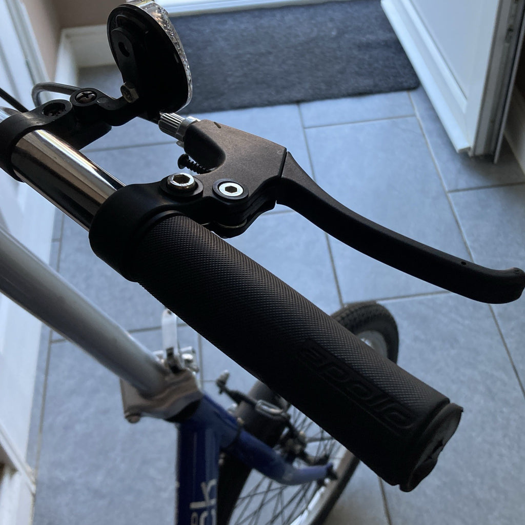 Apollo Tuck 20in Folding Bike Blue/Silver 1 Speed Caliper Brakes Mudguards