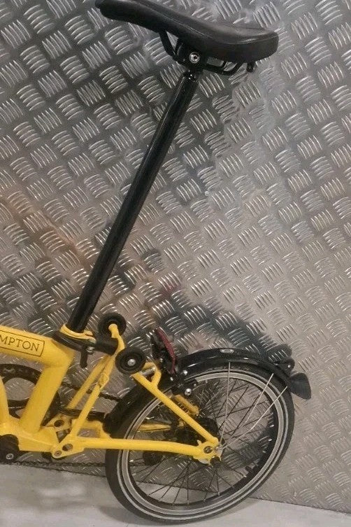 Brompton C Line 6 Speed. Bumblebee Yellow Low co$t world🌎 Postage📦🛫📮.