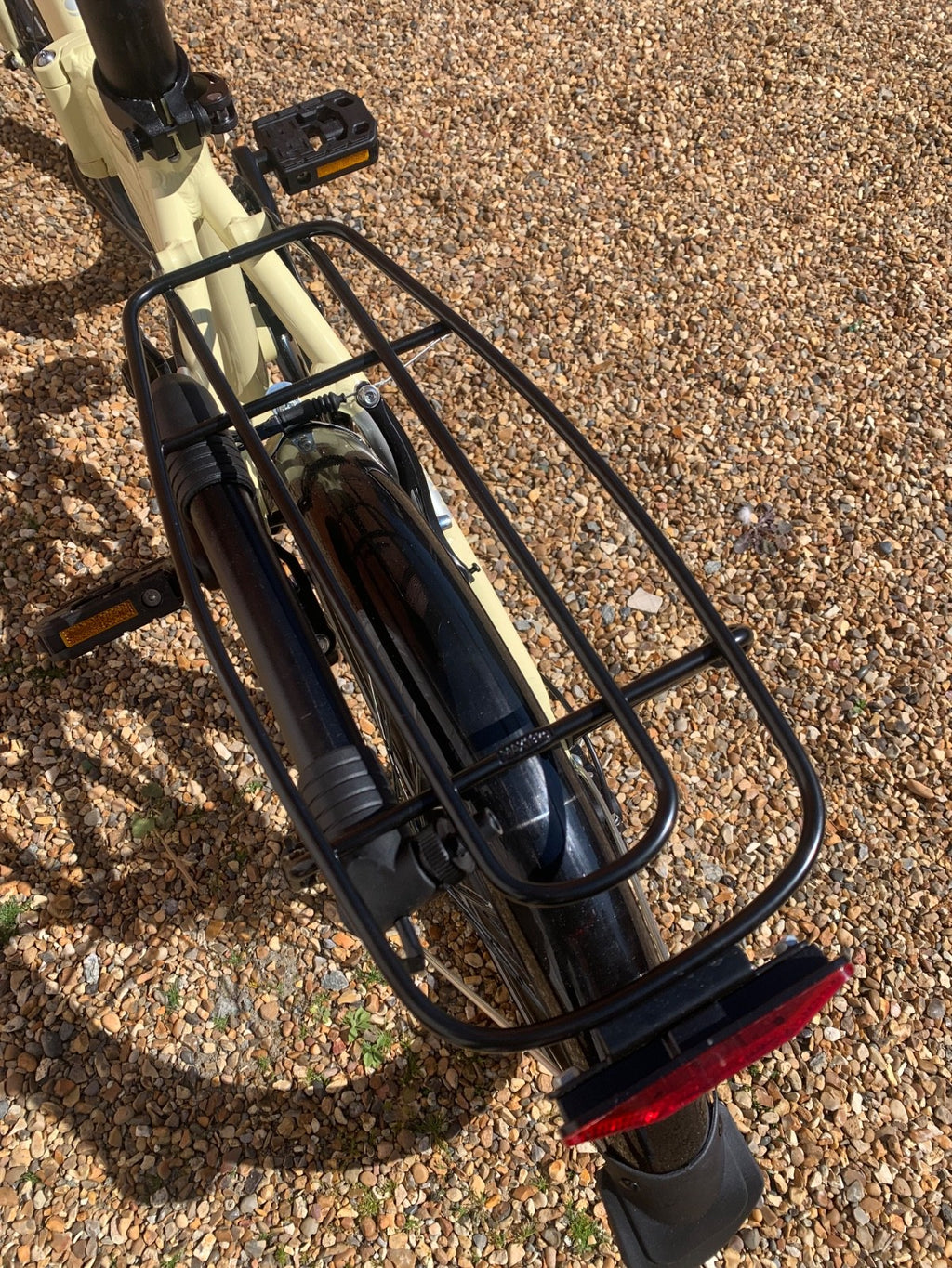 PAIR OF DAWES KINPIN FOLDING BIKES UNUSED AND IN MINT CONDITION